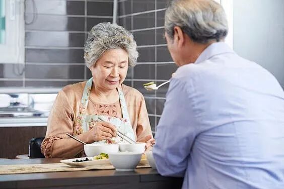 從“易食”到“精準(zhǔn)”，銀發(fā)健康食品創(chuàng)新趨勢